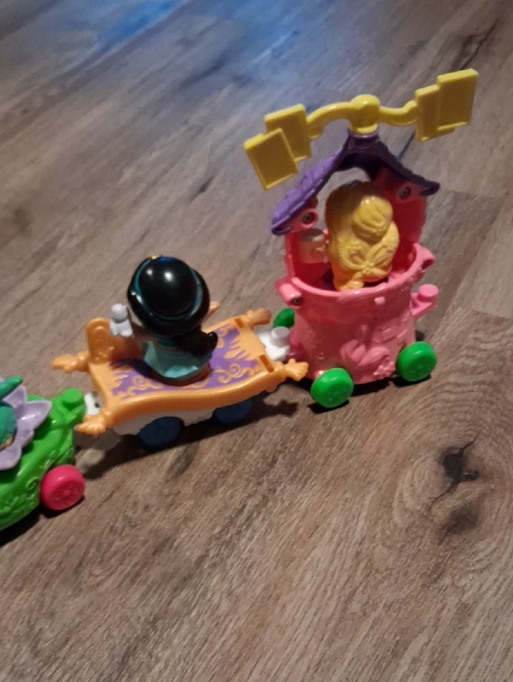 Fisher Price Disney Princess Train - Picture 14 of 14